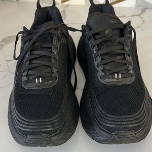 Women’s Hoka One One Bondi 6 size 8.5 Black
